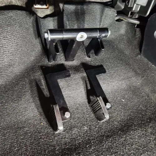 Removable Driving Pedals for Driving schools. Removable Driving Pedals for Driving schools.