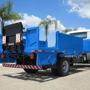 Cantilever Lift with Maximum Stability - Efficient Gas Bottle Distribution