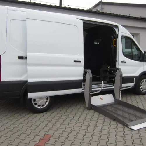 BBI RANGE Double Arm Lifts With Full Platform