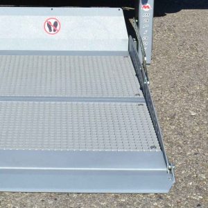 Double Arm Wheelchair Lift Omega┬о Series with 500Kg Load Capacity-Commercial and Residential Use