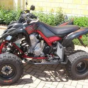 Tip Up Transfer Plate for Quad Bikes - Secure 100 kg Capacity, Vertical Stowage, Enhanced Accessibility