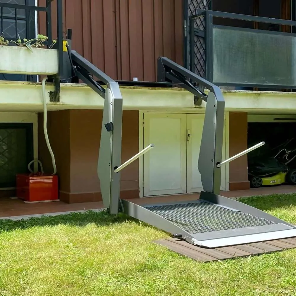 Outdoor Wheelchair Platform Lift [Easy Installation]